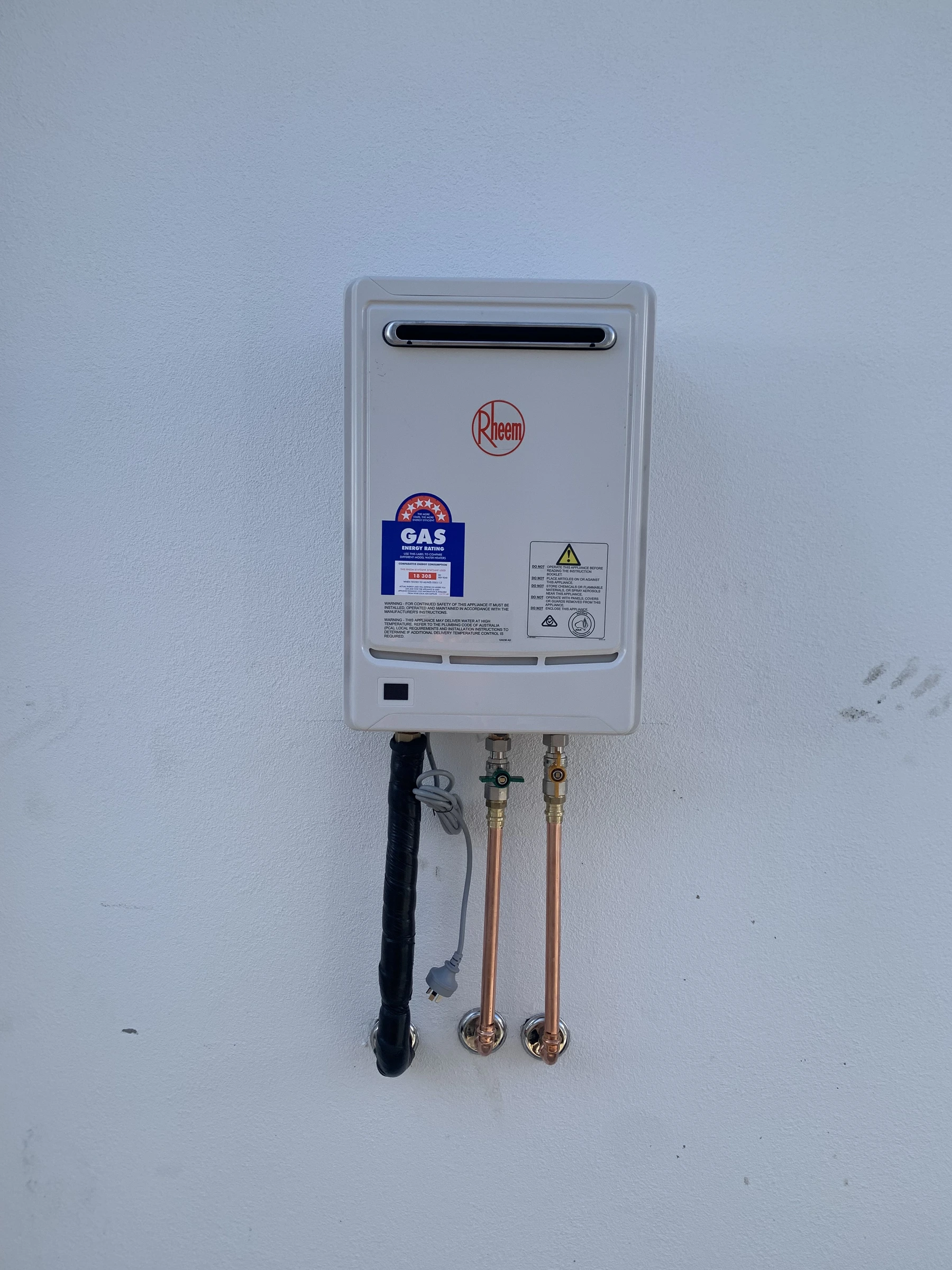 Rheem continuous flow hot water system Gold Coast